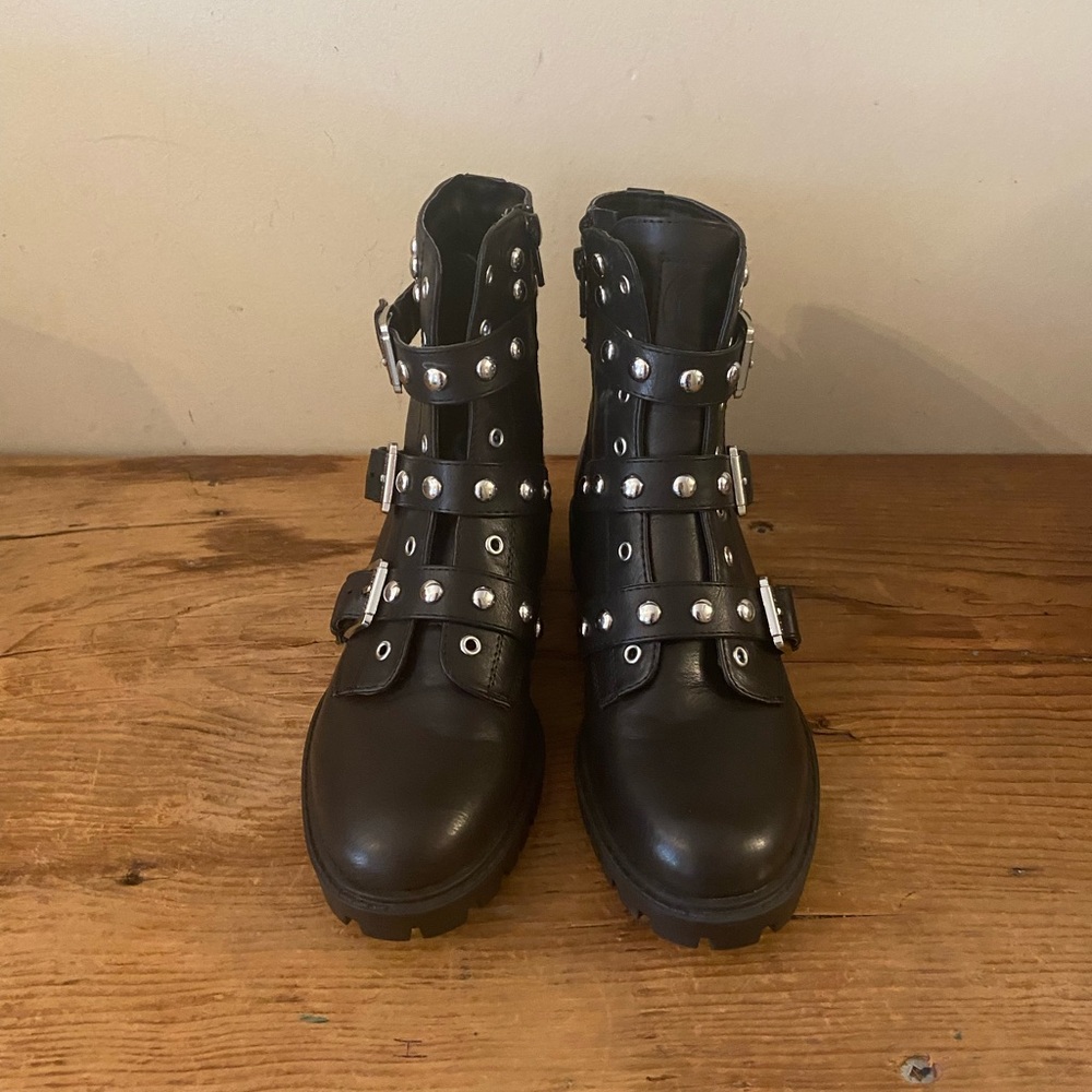 Women’s Guess Boots Size 6.5